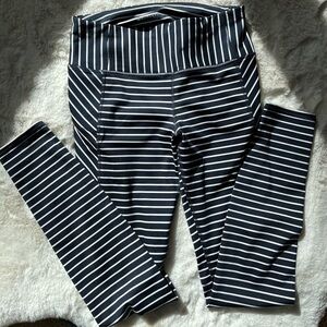 Athleta Striped Navy & White Leggings with zip close pockets, womens Small- Tall